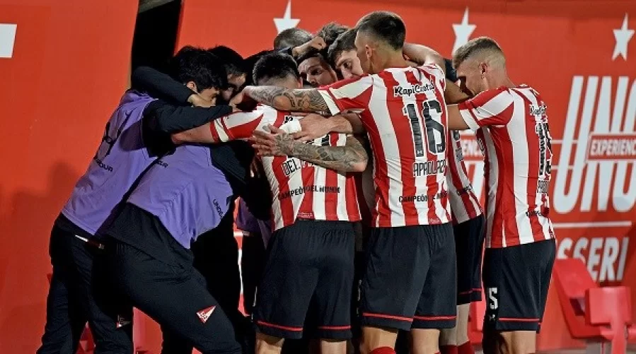 Volver a Estudiantes: este es el futbolista que desea retirarse antes que jugar en Gimnasia