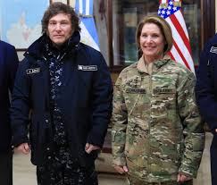 El presidente Javier Milei asistirá junto a la general Laura Richardson para la entrega del avion Hércules que entrego EEUU