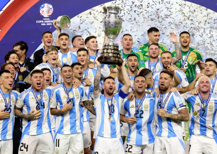 De la mano de Scaloni, la Selección Argentina ganó frente a Colombia y gritó otra vez campeón