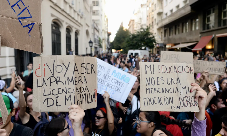 Universidades Nacionales: entre la excelencia y un presupuesto que se devalúa