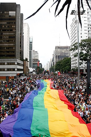 Estos fueron algunos de los mensajes de los famosos por la marcha del orgullo