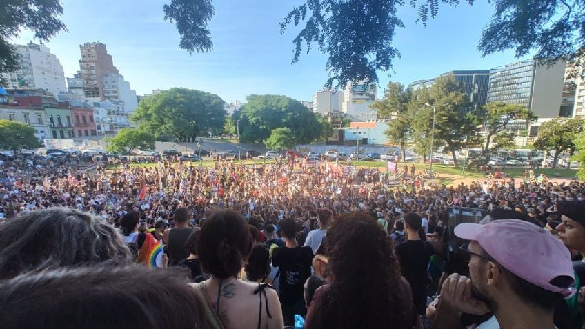 Fuerte repudió de la comunidad LGTBQ+ a Milei en Parque Lezama