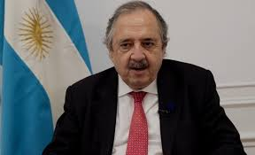 Ricardo Alfonsín criticó a Milei por su relación con Donald Trump