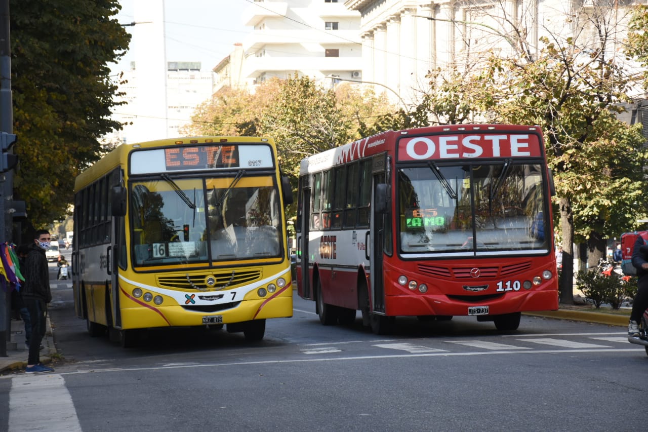 Paro de colectivos confirmado para este viernes en el AMBA: una por una, las líneas que no funcionarán