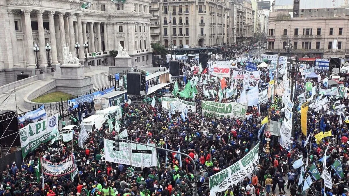 La CGT endurece su pulso y convoca a un nuevo paro general