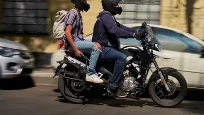 El Gobierno bonaerense evalúa restringir la circulación de dos personas en moto: lo confirmó el ministro de Seguridad