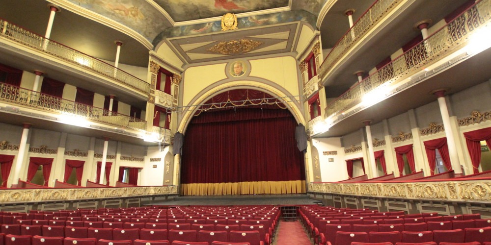 La Plata se llena de cultura este domingo: teatro, música, cine y más