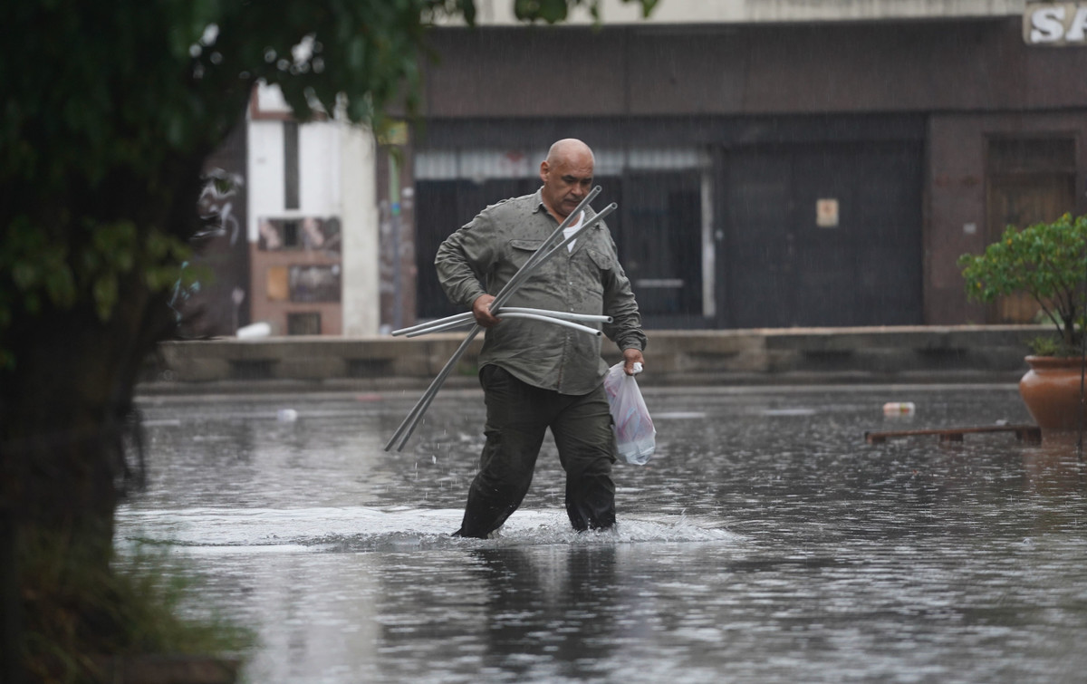 El temporal dejó bajo el agua a varias localidades del conurbano bonaerense