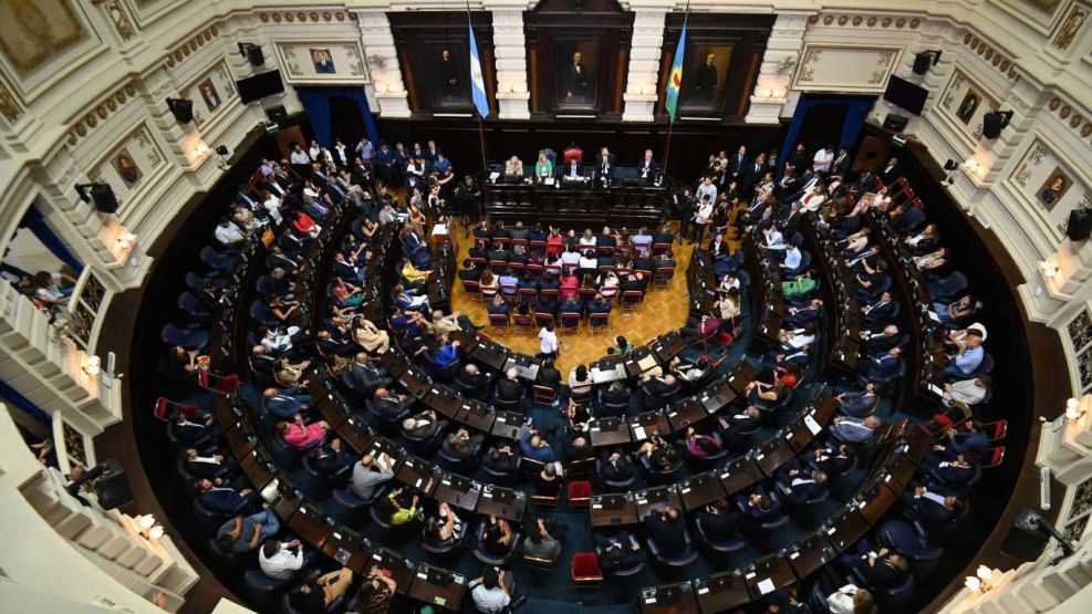 Cierre de listas en la Provincia de Buenos Aires: pulseada política, definiciones internas y el arranque formal de la campaña