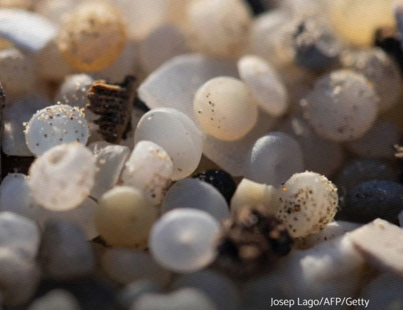 Plástico: el desastre silencioso de los nurdles en el océano