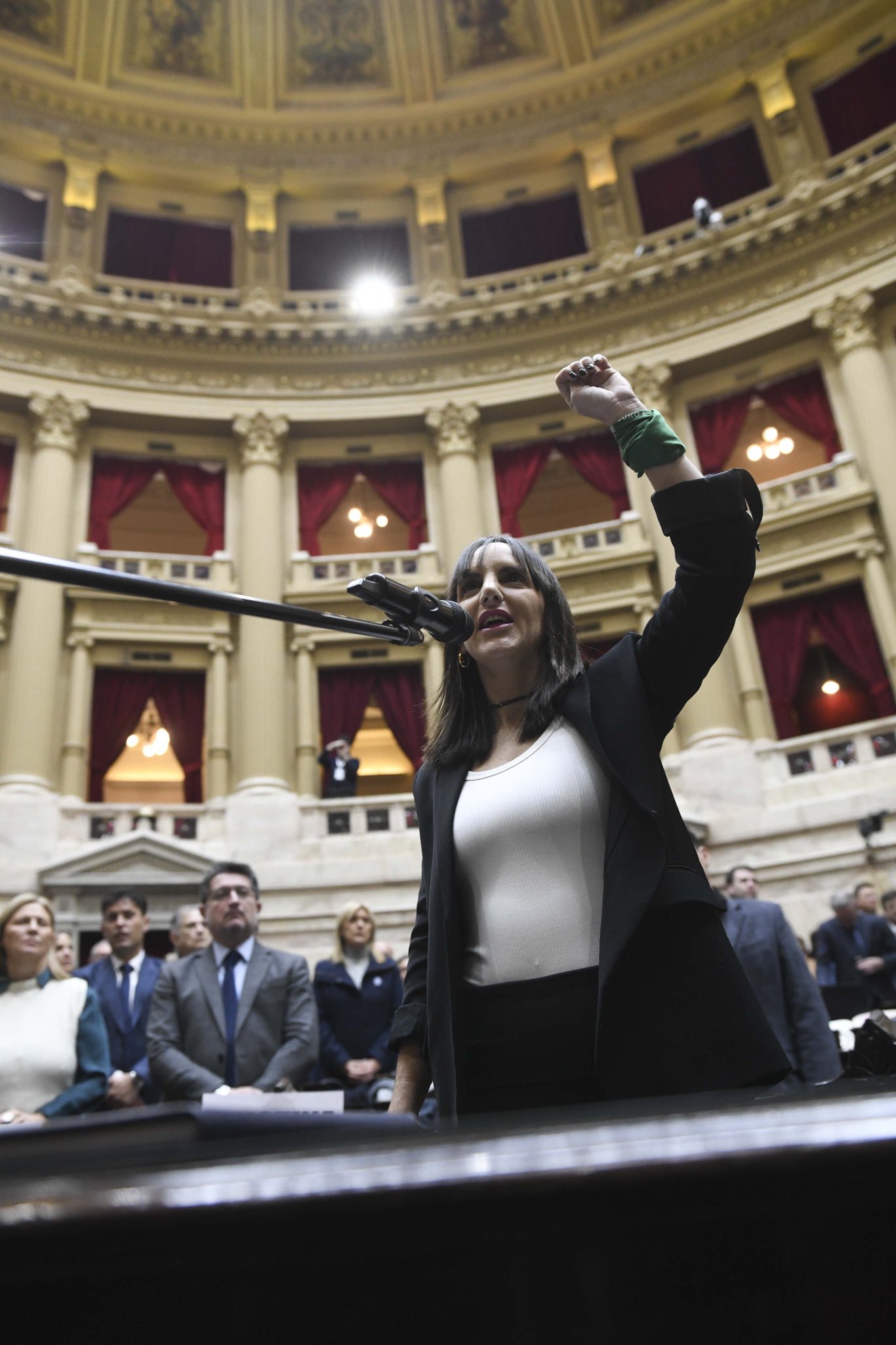 Entrevista a Mercedes de Mendieta: “El veto al aumento de jubilaciones no es un aumento; es una burla”