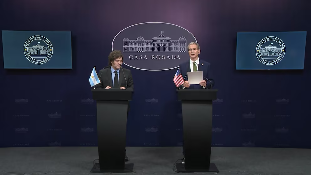 Milei reconoció que negocia con Estados Unidos un préstamo para cubrir deuda en 2026