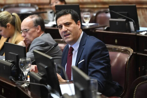 Abad: “Da vergüenza, es la tercera vez que votamos esta ley”