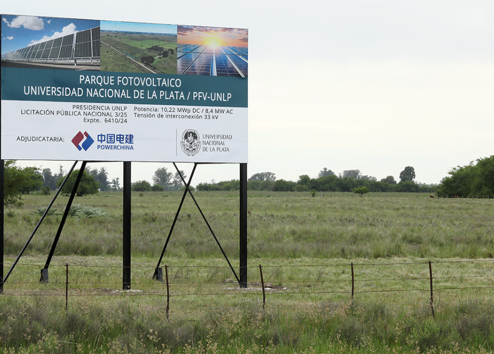 Energía propia, conocimiento soberano: el Parque Solar de la UNLP como modelo de universidad productiva