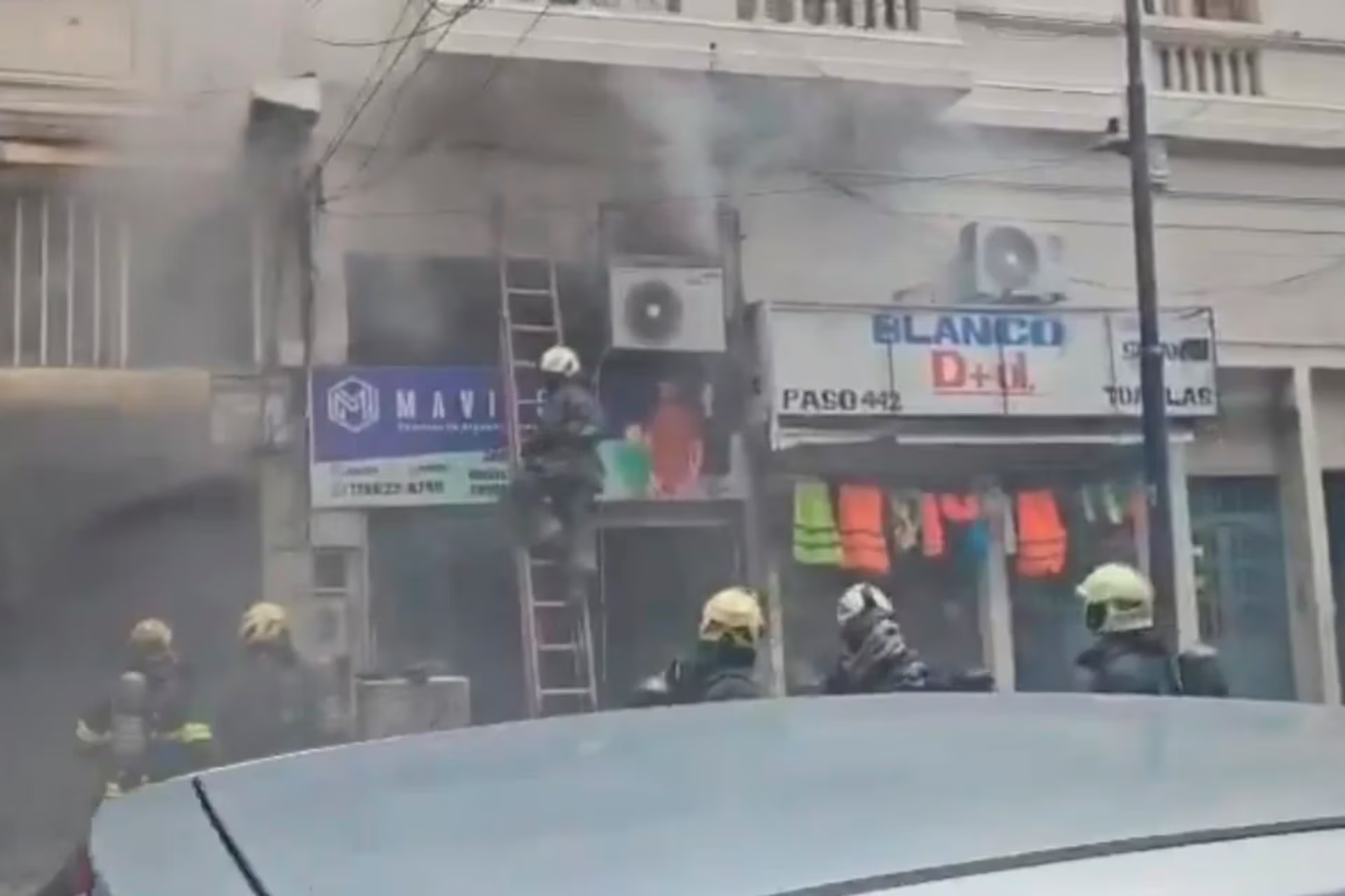 Un incendio generó conmoción en Once en plena temporada de compras de fin de año