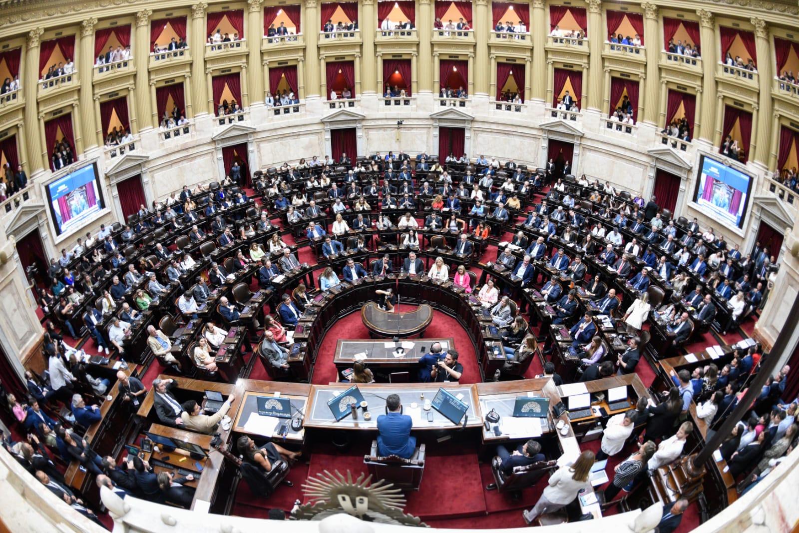 Pases de facturas y vínculos heridos: las divisiones que dejó la votación del Presupuesto 2026