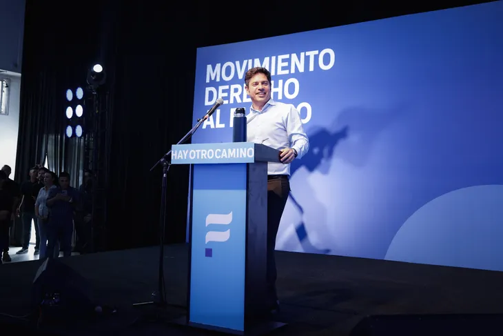 Kicillof lanzó una convocatoria nacional desde Ensenada y buscó posicionarse como eje del nuevo peronismo