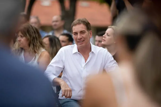 Santilli inicia recorrido provincial para impulsar la reforma laboral: agenda del Gobierno antes de las sesiones extraordinarias