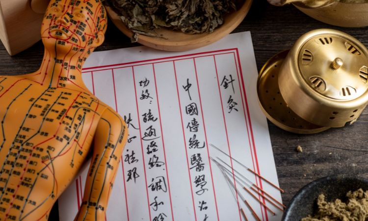 Rutina energética para aliviar la pesadez corporal en verano: una mirada integral desde la medicina china