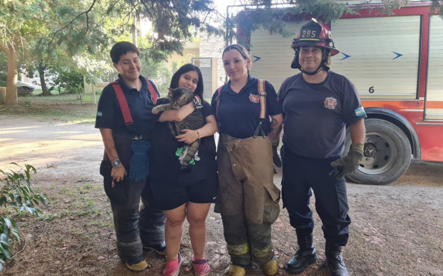 Bomberos voluntarios de Arturo Seguí: dos rescates en pocas horas que reflejan una problemática urbana creciente en La Plata