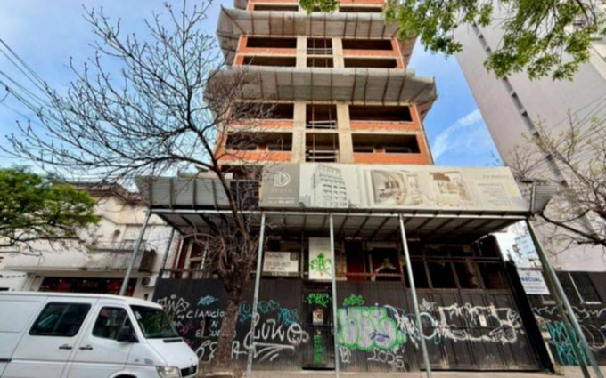 Denuncias por presuntos desmanejos sacuden al mercado inmobiliario platense: inversores apuntan contra la desarrolladora ABES y crece la preocupación