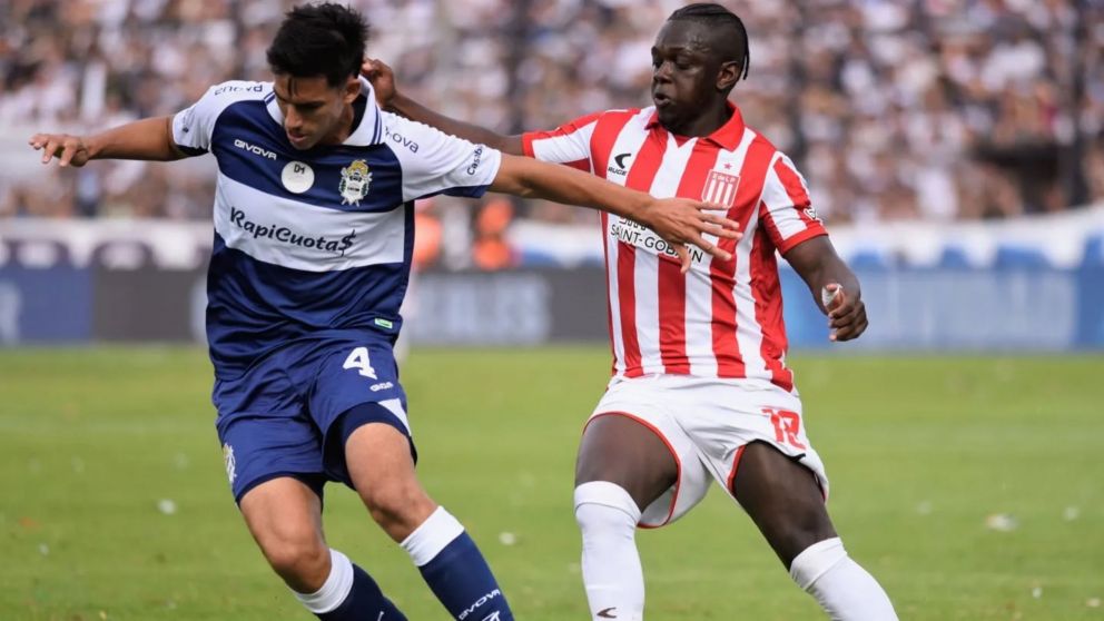 Clásico platense sin goles en el Bosque: Gimnasia y Estudiantes empataron en un duelo intenso que dejó más tensión que fútbol