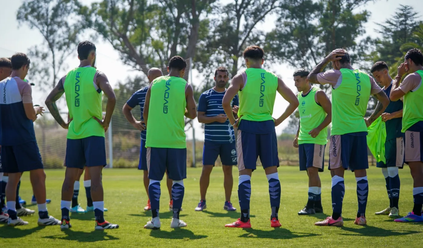 Gimnasia vs Estudiantes: formación casi definida, un cambio confirmado y una duda que puede marcar el clásico platense