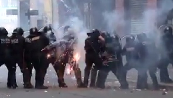 Reforma laboral 2026: incidentes en el Congreso, heridos y aplicación del protocolo antipiquetes