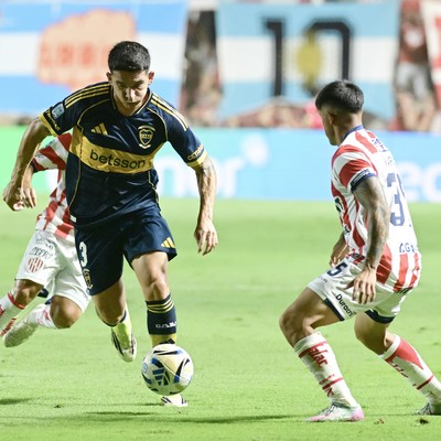 Boca reaccionó a tiempo y rescató un empate caliente en Santa Fe