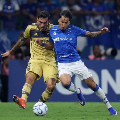 Noche negra en Belo Horizonte: Boca cayó, pero sigue arriba entre polémicas y bronca