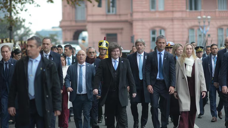 Milei busca frenar las internas en el oficialismo y evalúa una reunión clave tras la polémica por la jueza Michelli