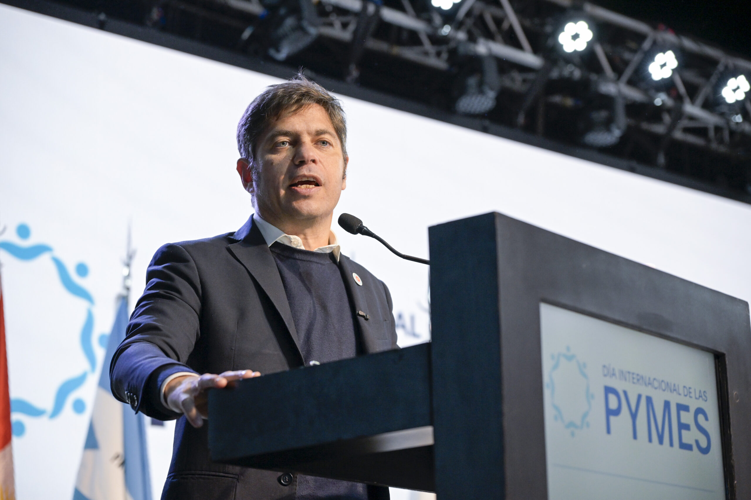 Kicillof advirtió por la crisis industrial: “La política económica del Gobierno nacional es incompatible con el desarrollo de las PyMEs”