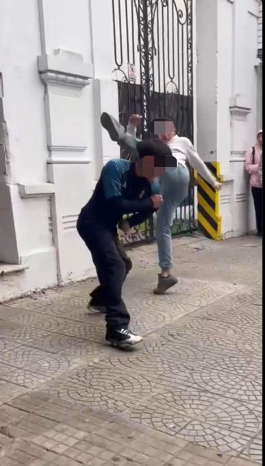 Peleas pactadas entre adolescentes: la peligrosa práctica que crece en La Plata y alarma a familias, escuelas y especialistas