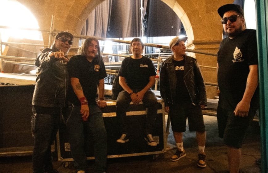 2 Minutos vuelve a La Plata: el punk tendrá una nueva noche en el Teatro Ópera